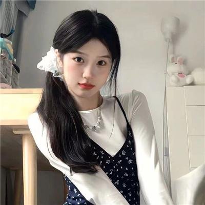新历尽沧桑一美人